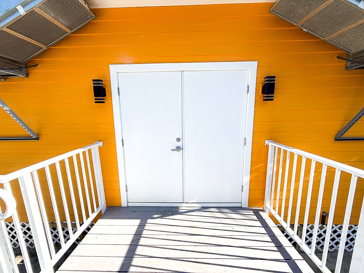 Sea Dog Bakery - Image 11