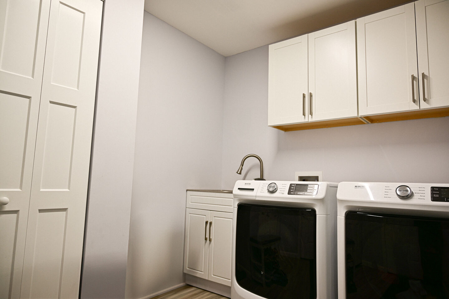 Sturgis Cir Coastal Home - Image 17